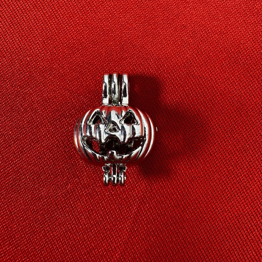 Silver Tone Jack-O-Lantern Essential Oil Diffuser Pendant